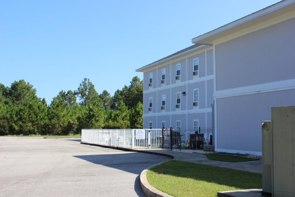 Lewiston Hall Hostel Foley Dış mekan fotoğraf